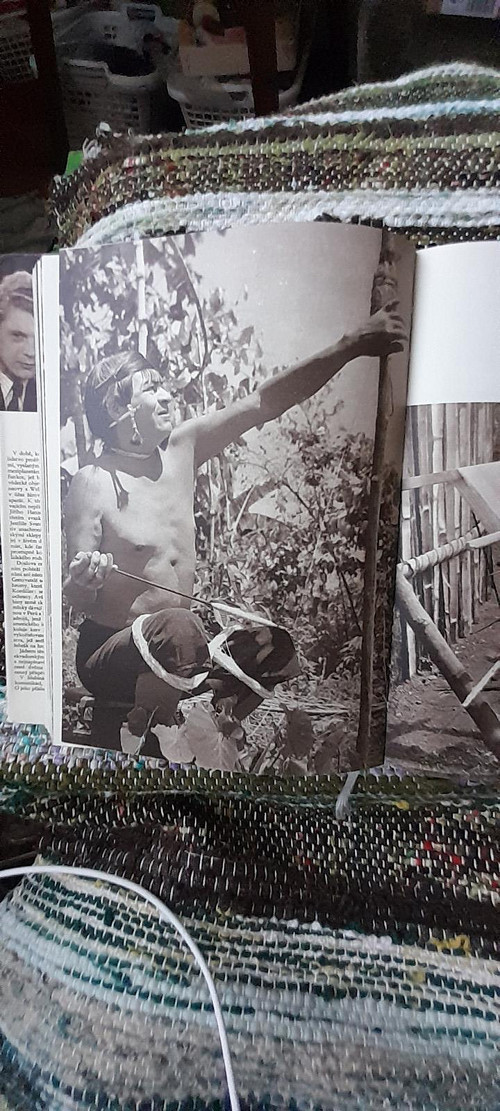 Za lovci lebek — foto 5