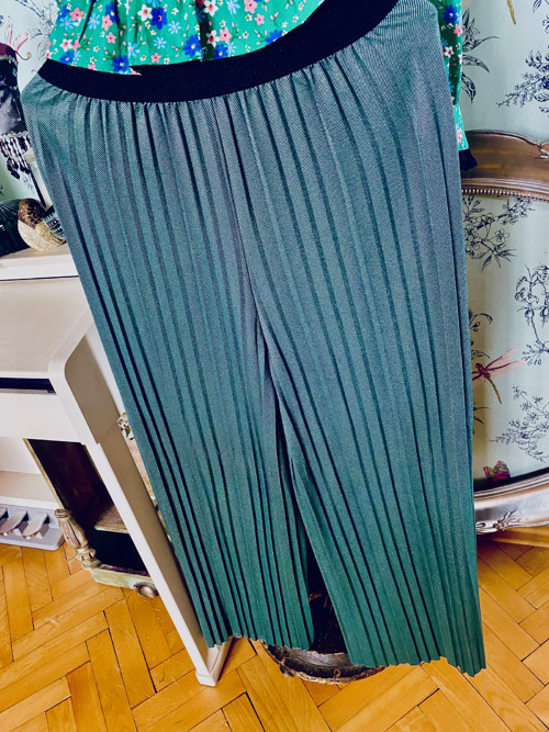 Culottes plisované, zelené smaragdové — foto 2
