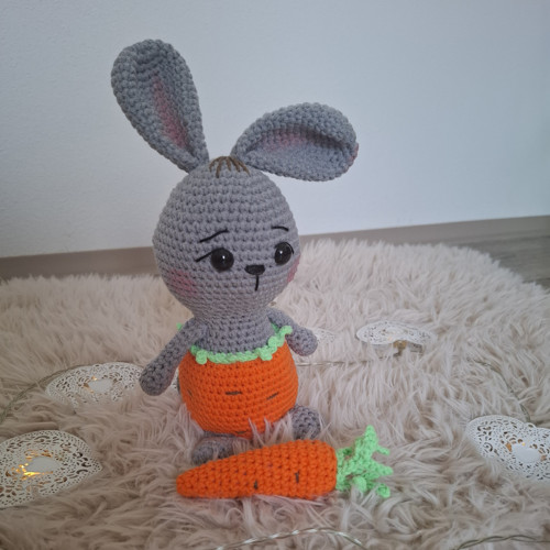Háčkovaný zajíček Vítek — foto 3