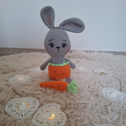 Háčkovaný zajíček Vítek — foto 4