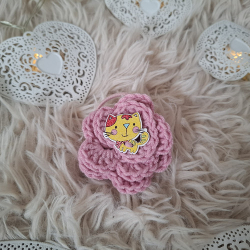Háčkovaná gumička kytička — foto 2