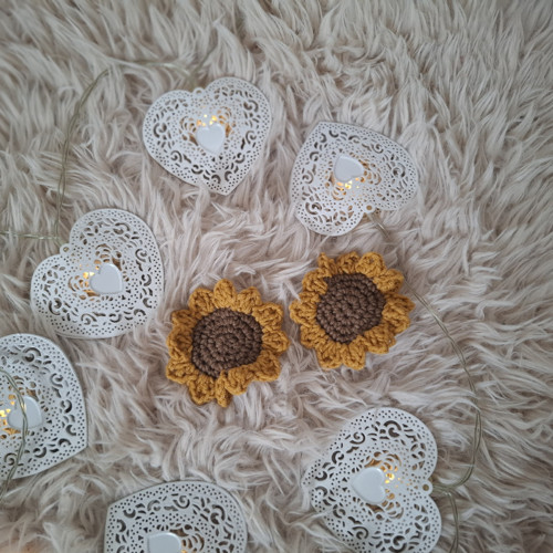 Háčkovaná gumička kytička — foto 3