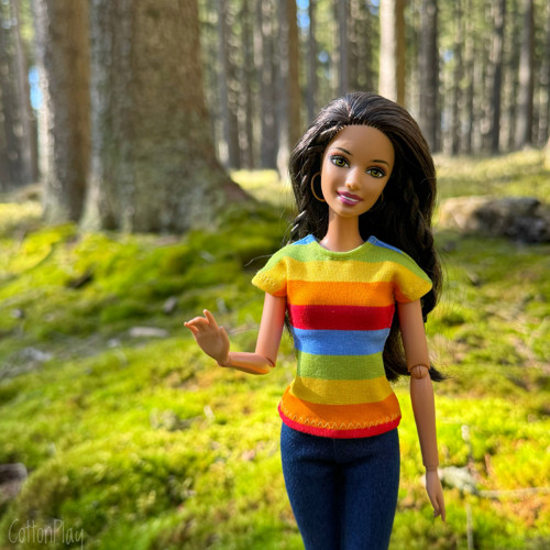 Tričko pro Barbie - barevné proužky — foto 3