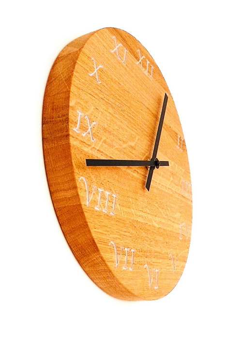 Dubové hodiny, průměr 30 cm — foto 3