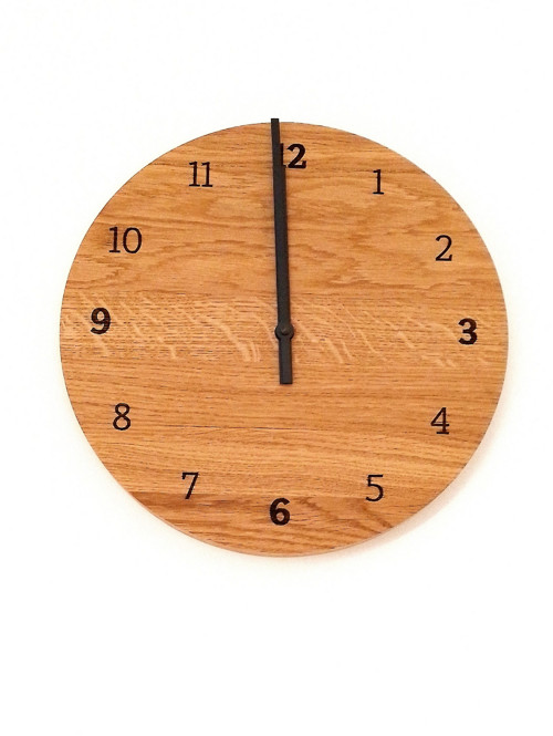 Dubové hodiny, průměr 30 cm — foto 2