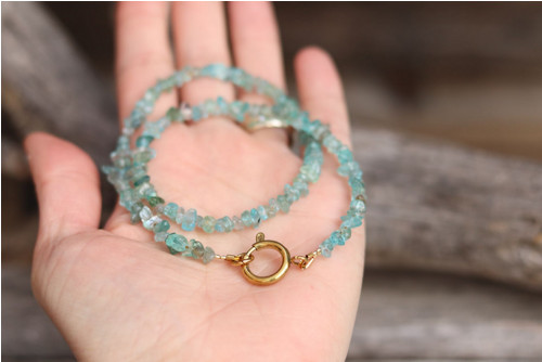 Náhrdelník apatit - choker — foto 3