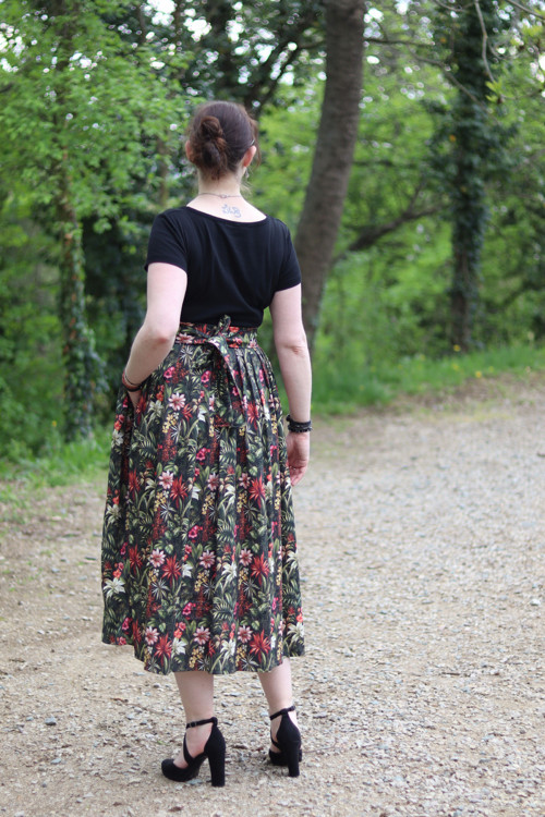 Vázací sukně Flower — foto 4