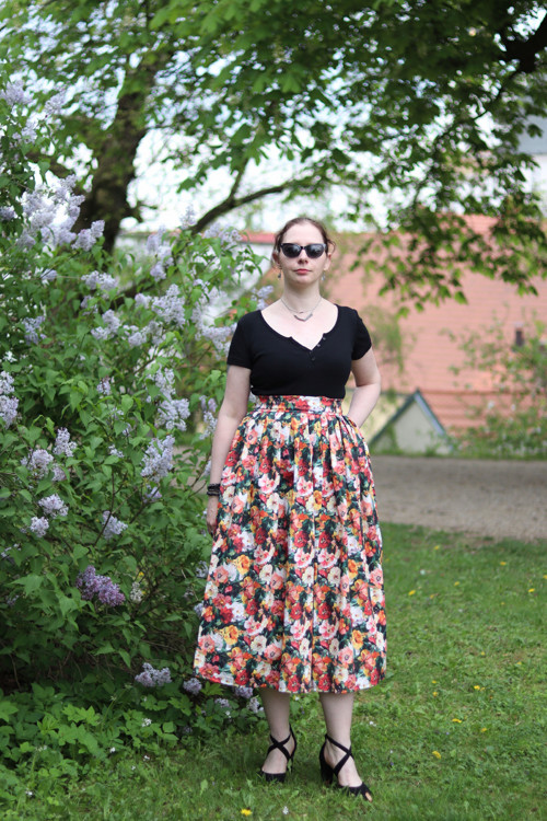 Vázací sukně Blossom — foto 4