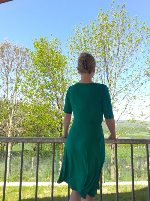 Šaty s uzlem v pase - vel. 40 — foto 4