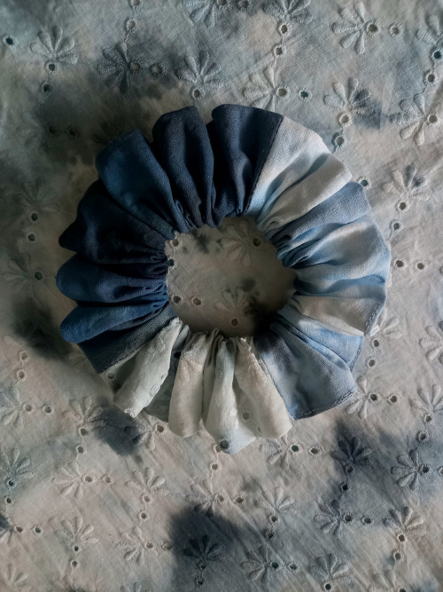 Patchwork batikované scrunchie — foto 3