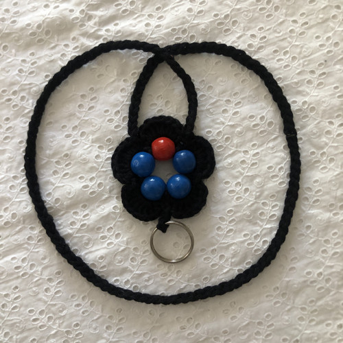 Háčkovaná klíčenka na krk — foto 2