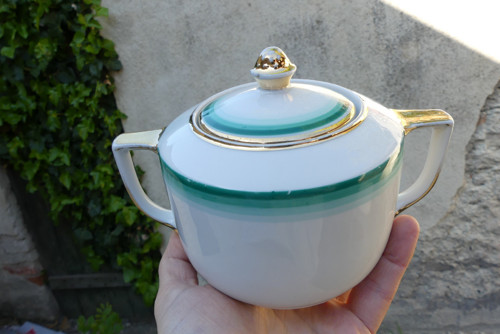 V zelené...porcelánová cukřenka — foto 2