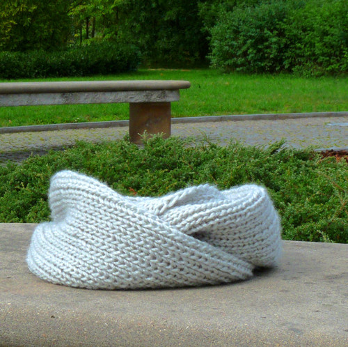 Pletený nákrčník - šedá elegance — foto 4