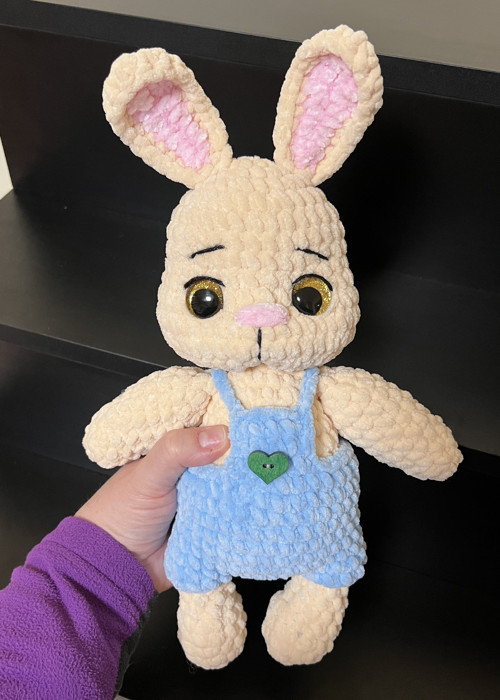 Králíček Bunny v kraťasech — foto 2