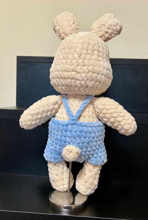 Králíček Bunny v kraťasech — foto 3