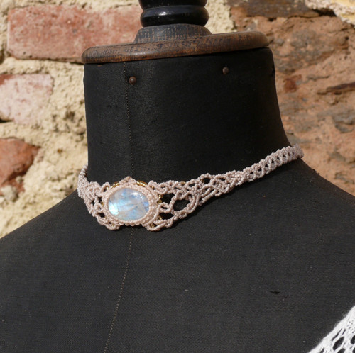 Macramé Choker s měsíčním kamenem — foto 5