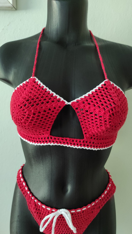Červené bikiny — foto 3