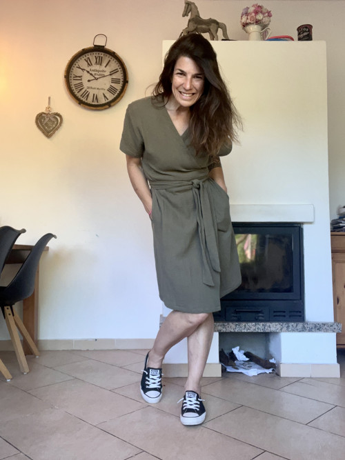 Zavinovací mušelinové šaty — foto 3