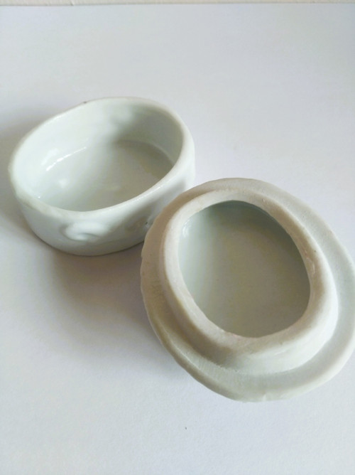 Porcelánová dózička — foto 4