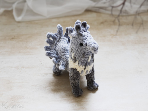Háčkovaný hipogryf (hippogriff, hippogryph) — foto 4