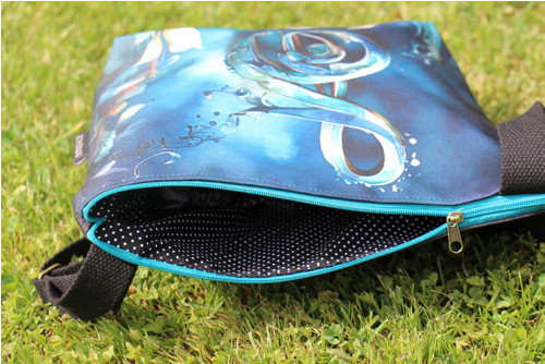 Crossbody Houslový klíč — foto 6