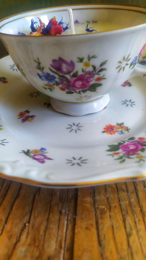 Svíčka v porcelánu — foto 3