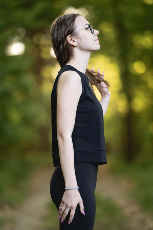 Tílko CROP černé — foto 6