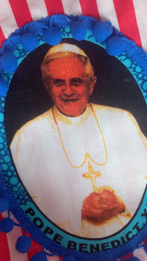 Taška | papež Benedikt — foto 3