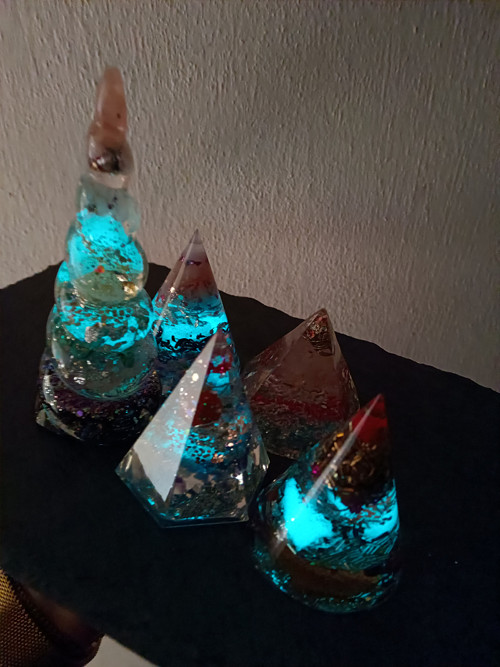 Orgonitová růženínová pyramida — foto 2