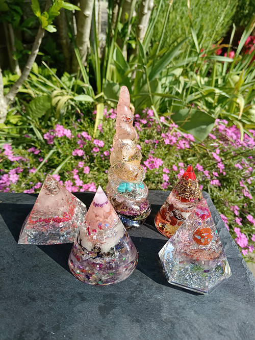 Orgonitová růženínová pyramida — foto 4