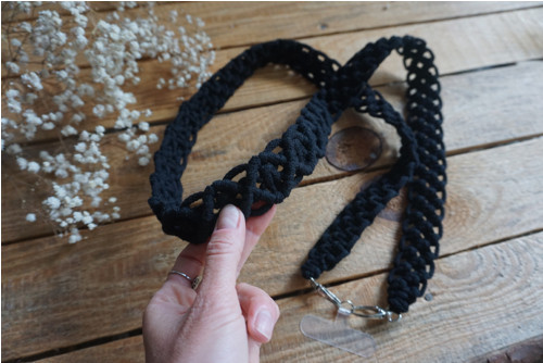 Macramé popruh na telefon Black — foto 3