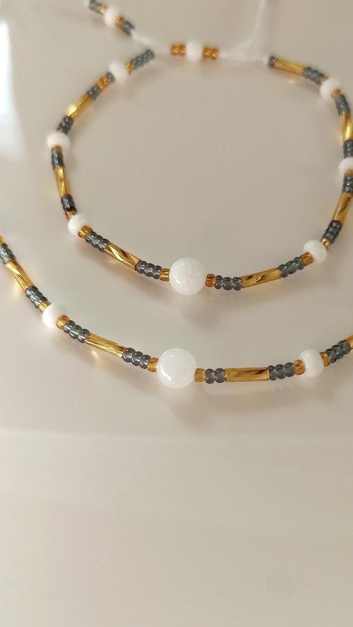 Elegantní set s bílým jadeitem — foto 4