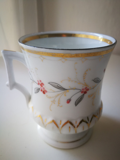 Porcelánový hrnek — foto 6