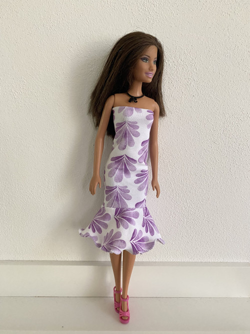 Šaty na panenku Barbie — foto 2