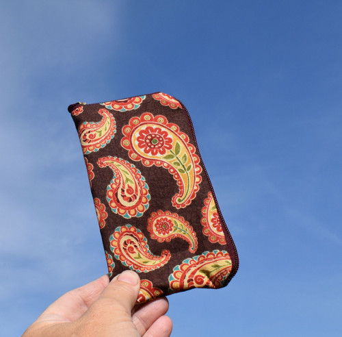 Obal na telefon - Paisley na hnědé — foto 6