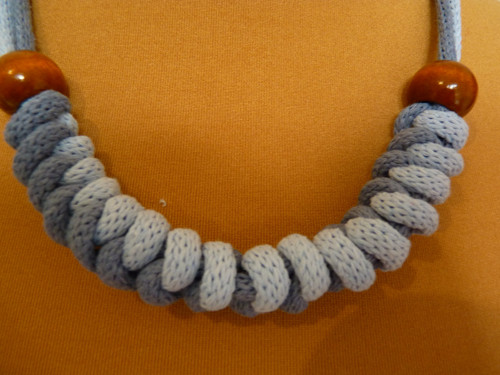 Náhrdelník macramé "Doplněk" — foto 2