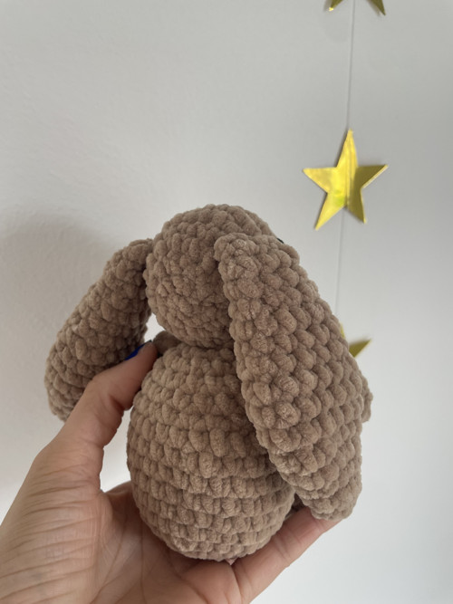Králíček hnědý - háčkovaný — foto 2