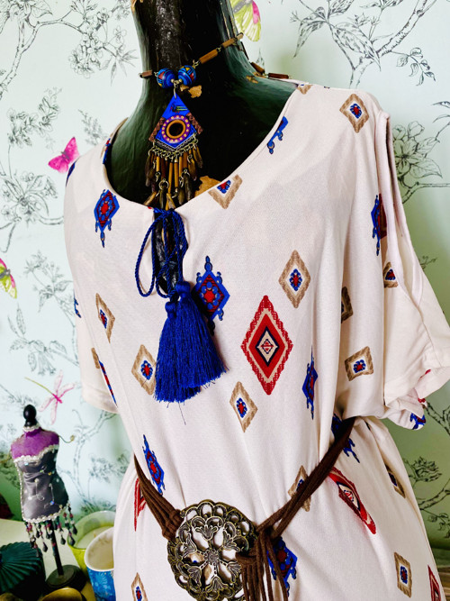 Šaty boho vzory folklórní — foto 2