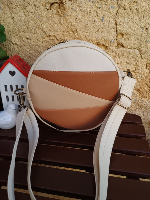 SLEČNA KULATÁ - s popruhem — foto 5