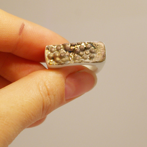 Prsten, "buněčná textura" bronz vel.55 — foto 2