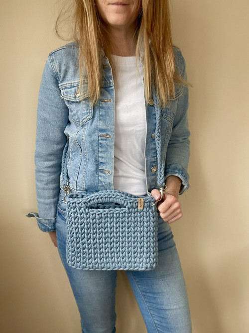 Háčkovaná kabelka Elegant modrá — foto 2