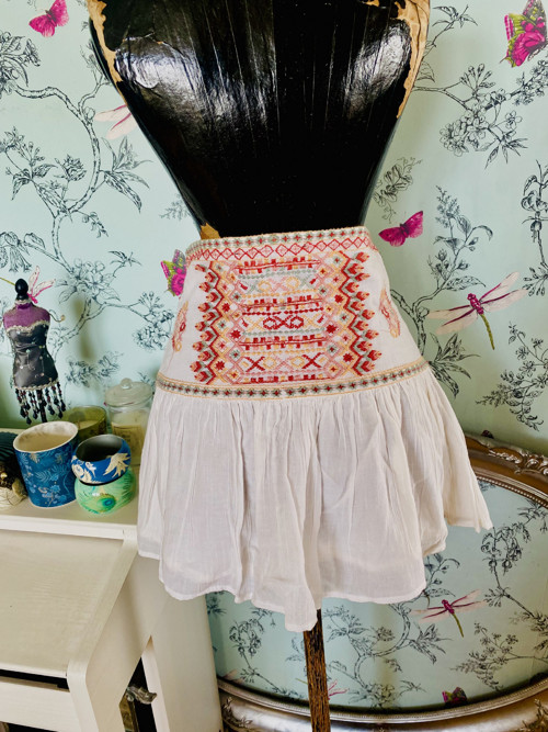 Sukénka boho vyšívaná — foto 3