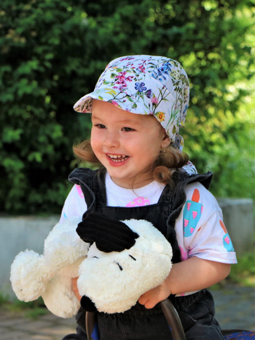 Letný detský šilt letná lúka — foto 2