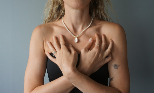 Macramé náhrdelník Cowrie — foto 3
