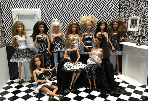 Šaty pro Barbie - “Kolekce Black & White” — foto 4