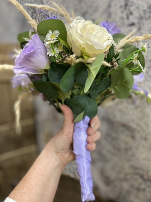 Svatební kytice lila 2 — foto 3