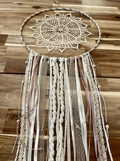 Lapač snů s háčkovanou krajkou - 30cm — foto 3