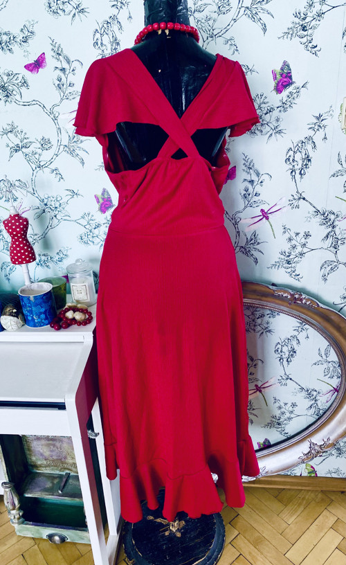 Šaty red elegance — foto 4