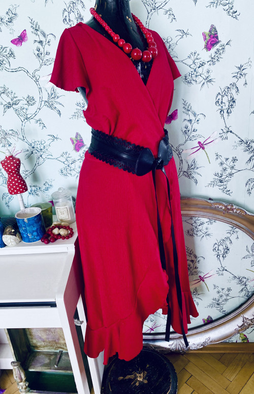 Šaty red elegance — foto 2