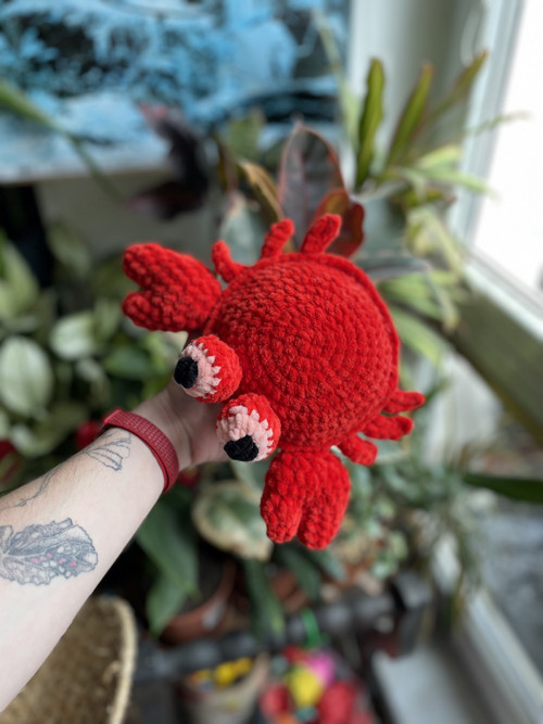 Plyšový háčkovaný krab — foto 2